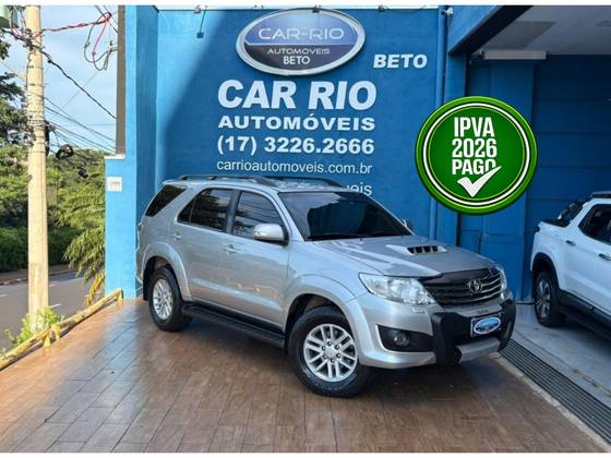 TOYOTA HILUX SW4 3.0 SRV 4X4 7 LUGARES 16V TURBO INTERCOOLER DIESEL 4P AUTOMÁTICO